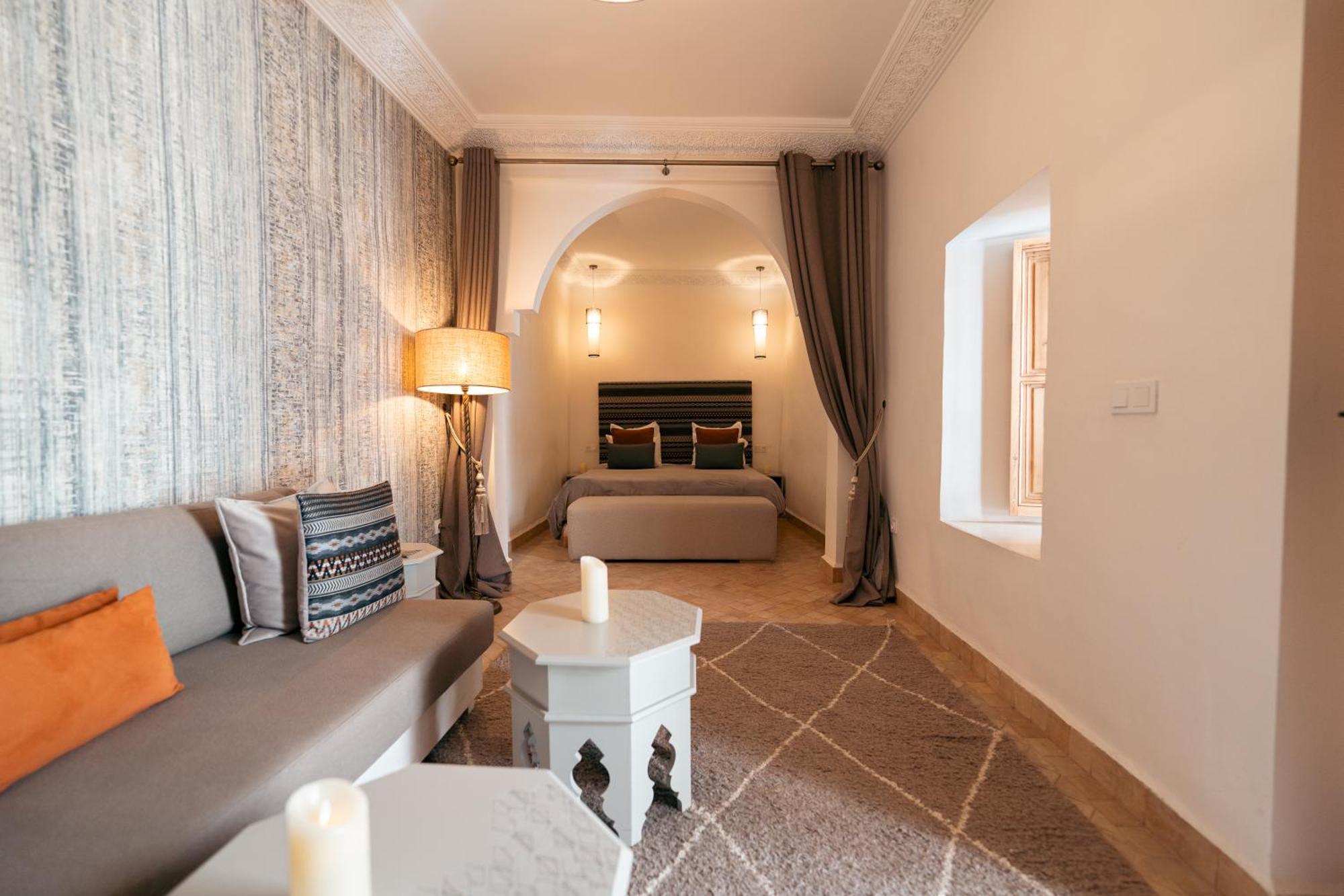 Selyen Riad 3*